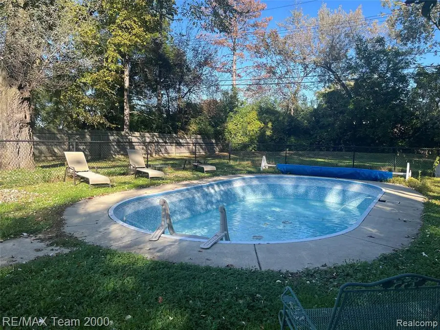 23044 Lake Way, Farmington, MI 48336 - #3