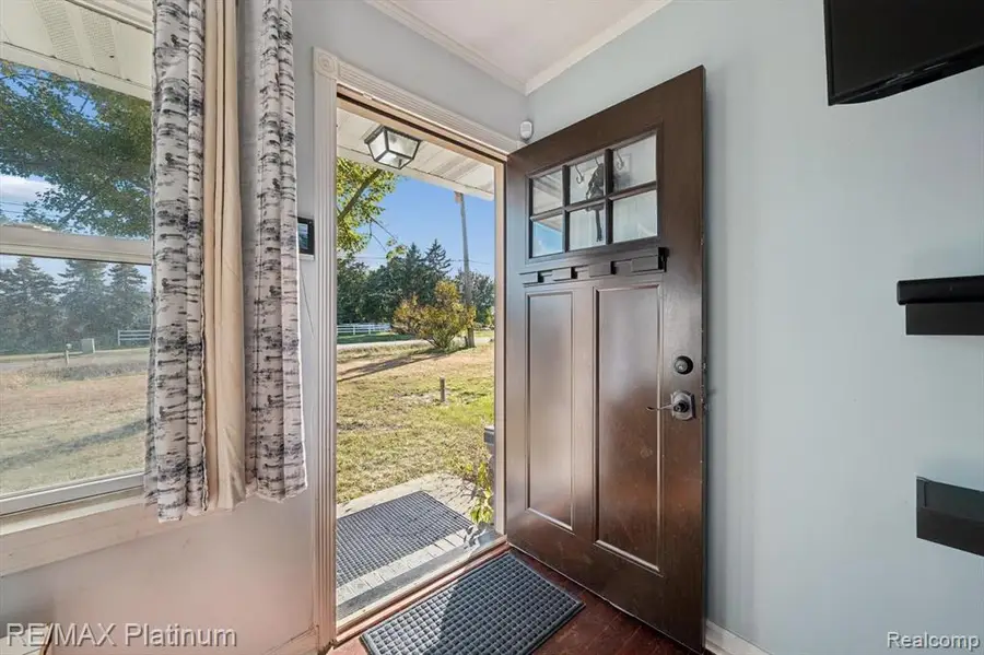 53970 10 Mile, South Lyon, MI  - #3