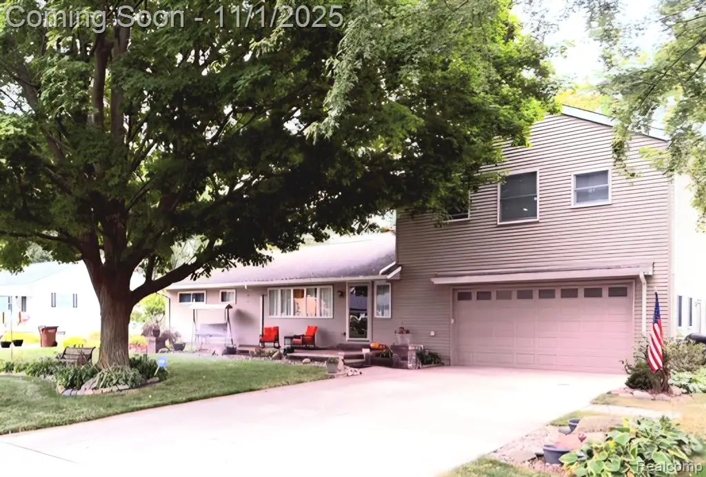 48212 Cardinal, Shelby Charter Township, MI 48317 - Image #1