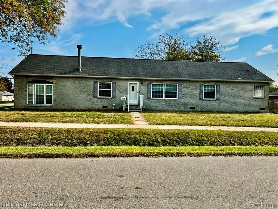 8015 Syracuse, Taylor, MI  - Image #2