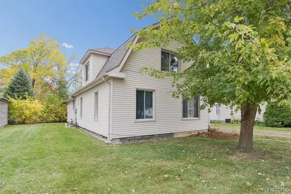 666 Pearl, Dundee, MI 