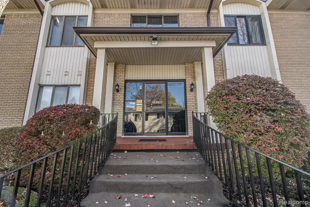 31935 W 14 Mile #234, Farmington Hills, MI  - #1