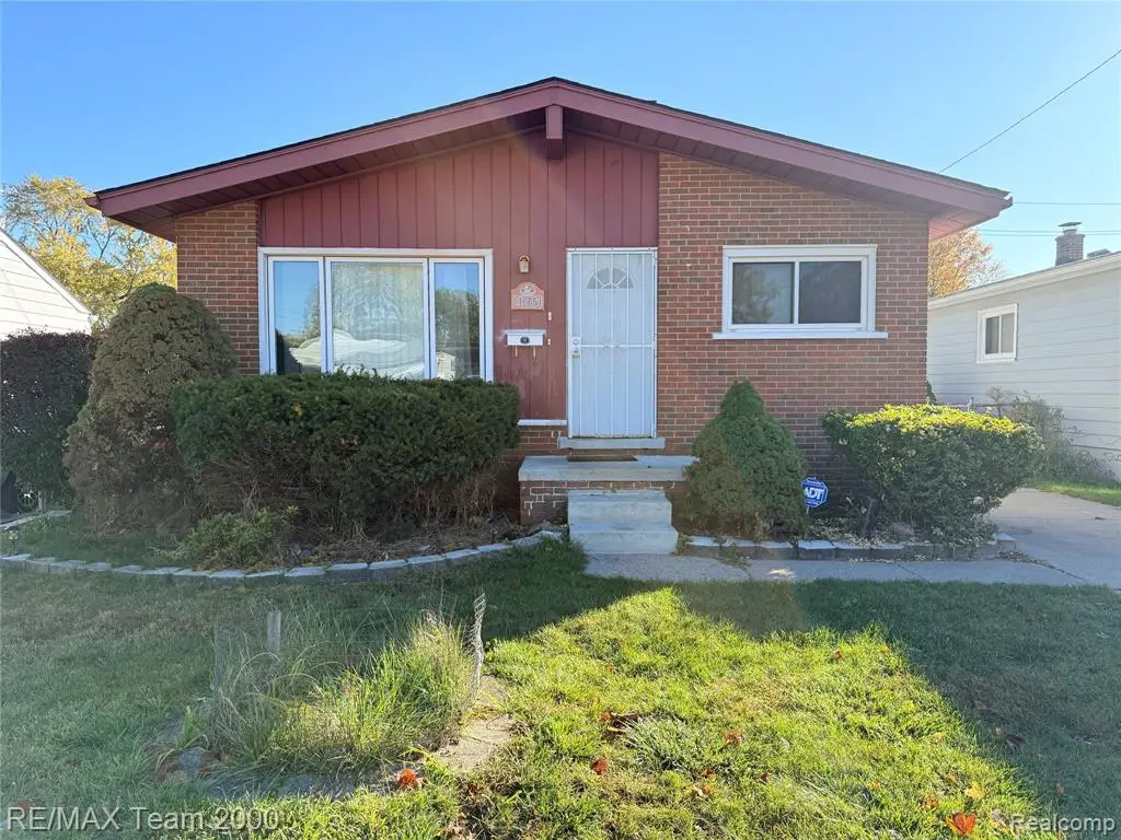 4665 Syracuse, Dearborn Heights, MI  - #1