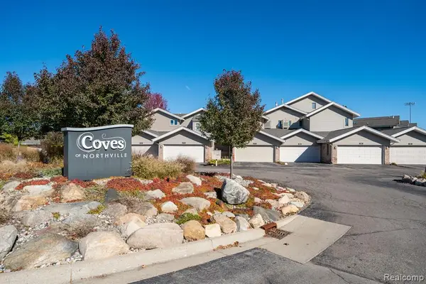 21106 Boulder #101, Northville, MI 