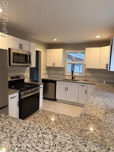 6550 Golfview, Garden City, MI  - Image #3