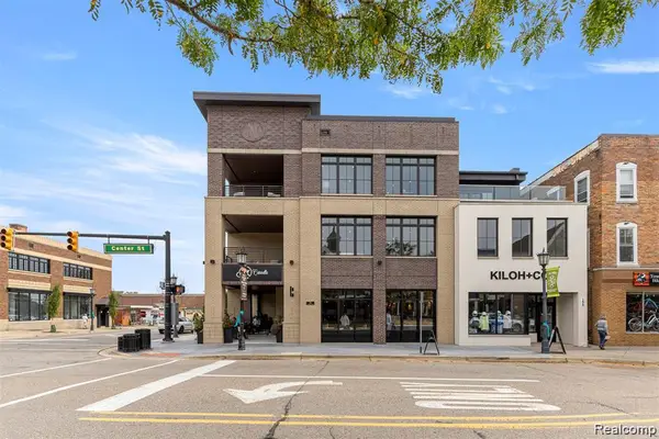 156 N Center Unit 301, Northville, MI 48167