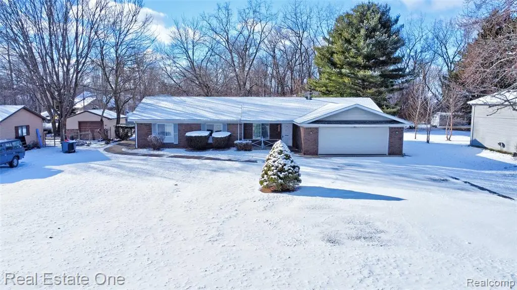 14334 Swanee Beach, Fenton, MI  - #1