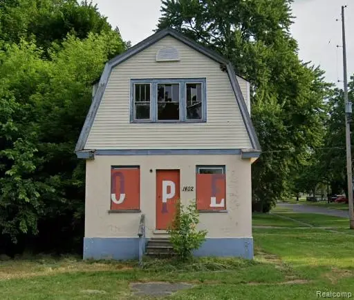 1402 W Dartmouth, Flint, MI 48504
