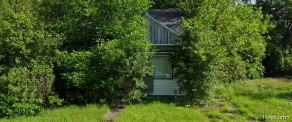 225 E Piper, Flint, MI 