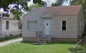 618 E Parkway, Flint, MI 