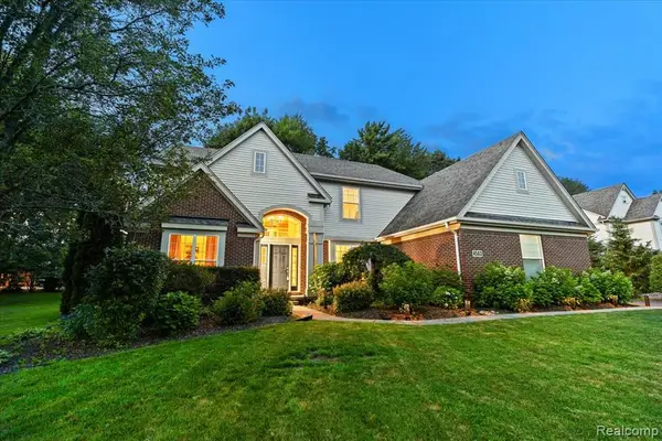 4583 Racewood, Commerce Twp, MI 