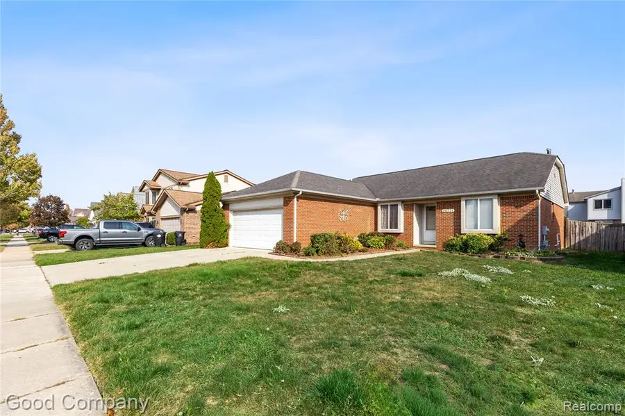 26731 Coachlight, Woodhaven, MI  - Image #2