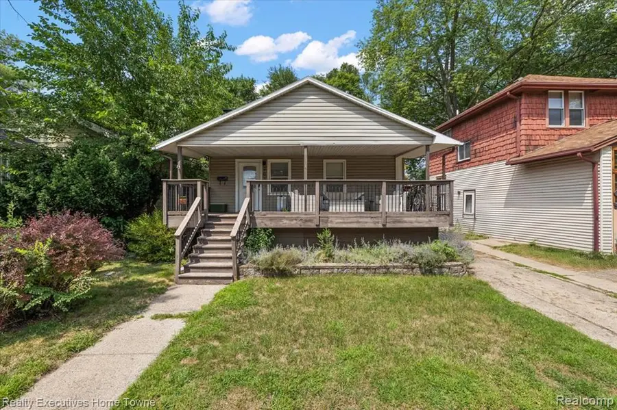 203 E Lewiston, Ferndale, MI  - #2