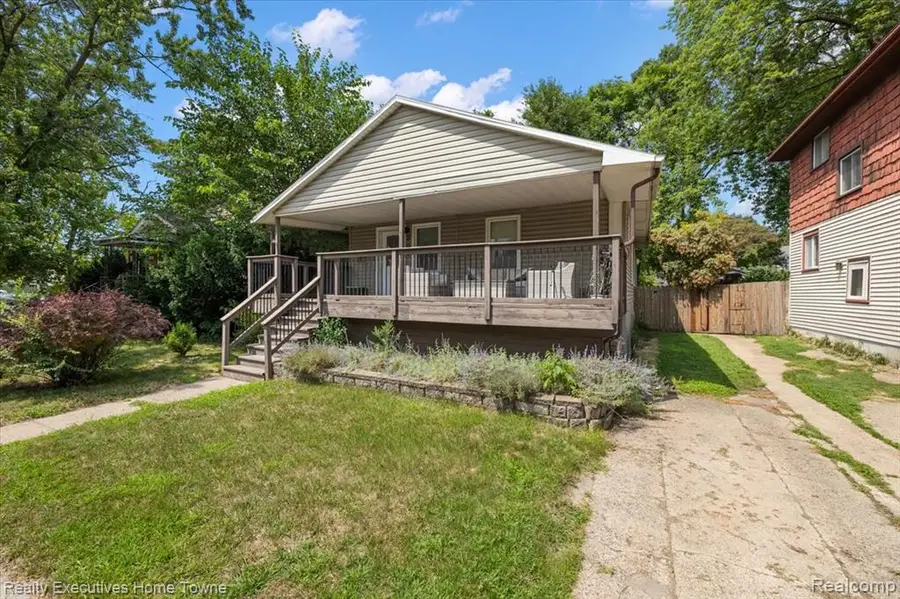 203 E Lewiston, Ferndale, MI  - #3