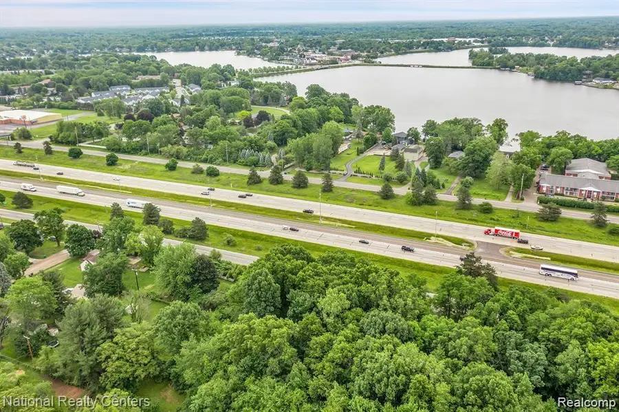 0 94 N Interstate Service Drive, Belleville, MI 48111 - Image #3