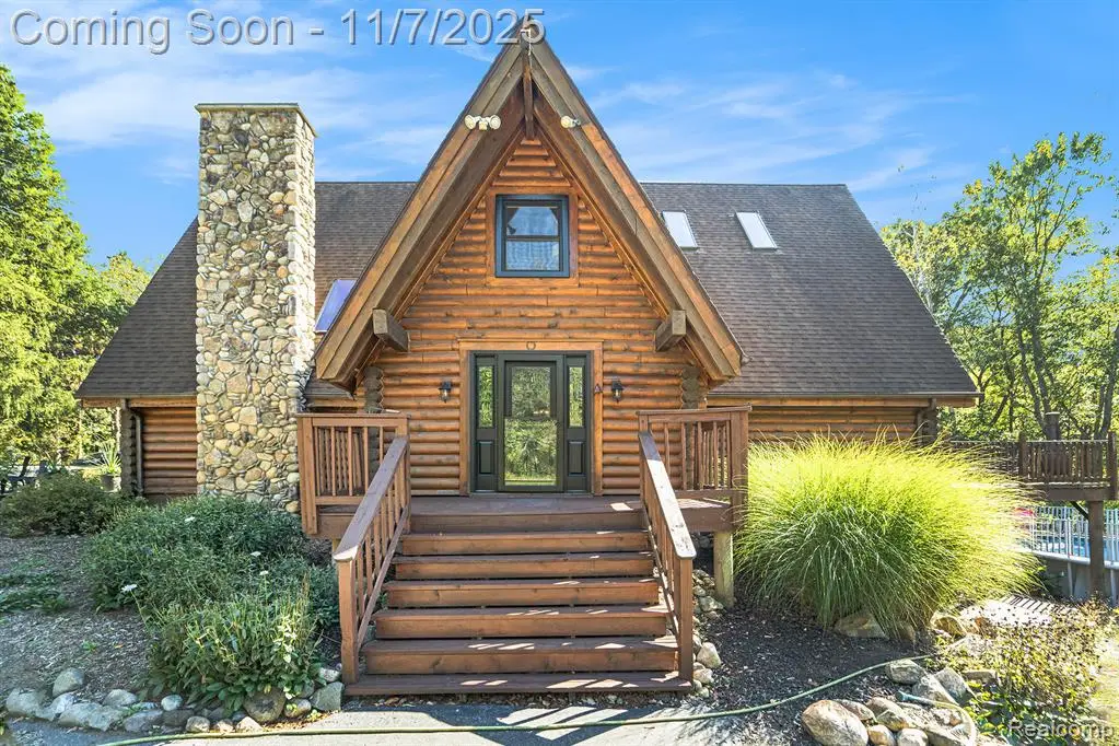 1366 S Baldwin, Lake Orion, MI  - #1