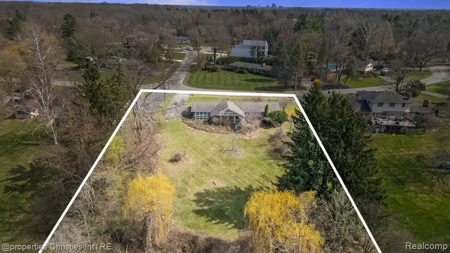 6940 Castle, Bloomfield Hills, MI  - Image #3