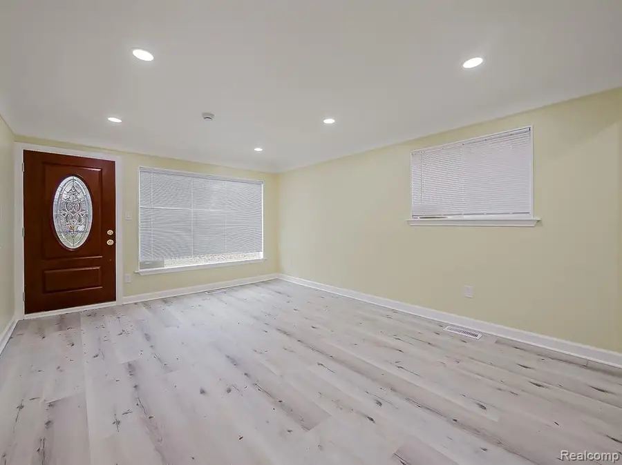 28405 Stuart, Southfield, MI  - #2