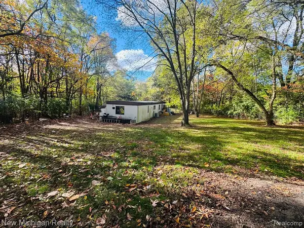 2751 West, Niles, MI 