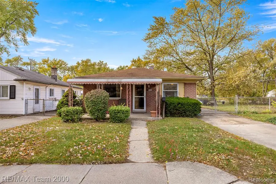 5622 Campbell, Dearborn Heights, MI 48125 - #2