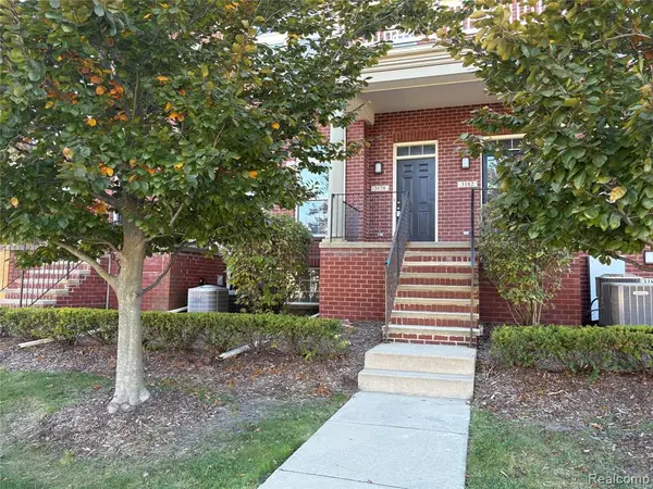 3178 Camden #83, Troy, MI 