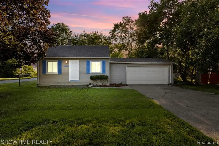 22601 Purdue, Farmington, MI  - Image #2