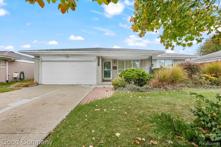 4215 Nickolas, Sterling Heights, MI  - #3