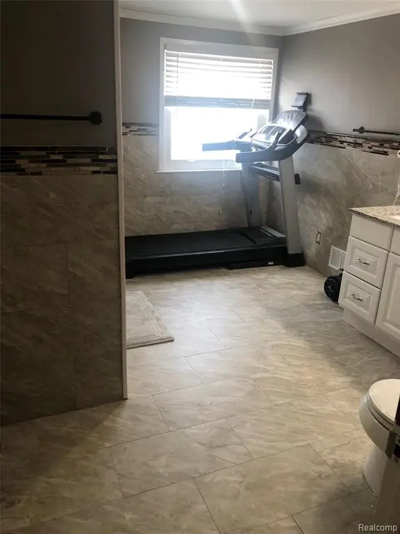 4715 Culver, Dearborn Heights, MI 48125 - #3