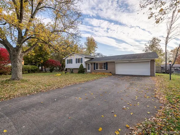 3245 Brookview, Adrian, MI 