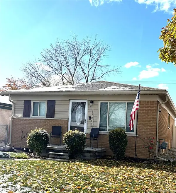 25066 Maywood, Trenton, MI 