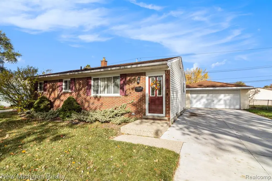 11835 Lewlund, Sterling Heights, MI  - Image #2