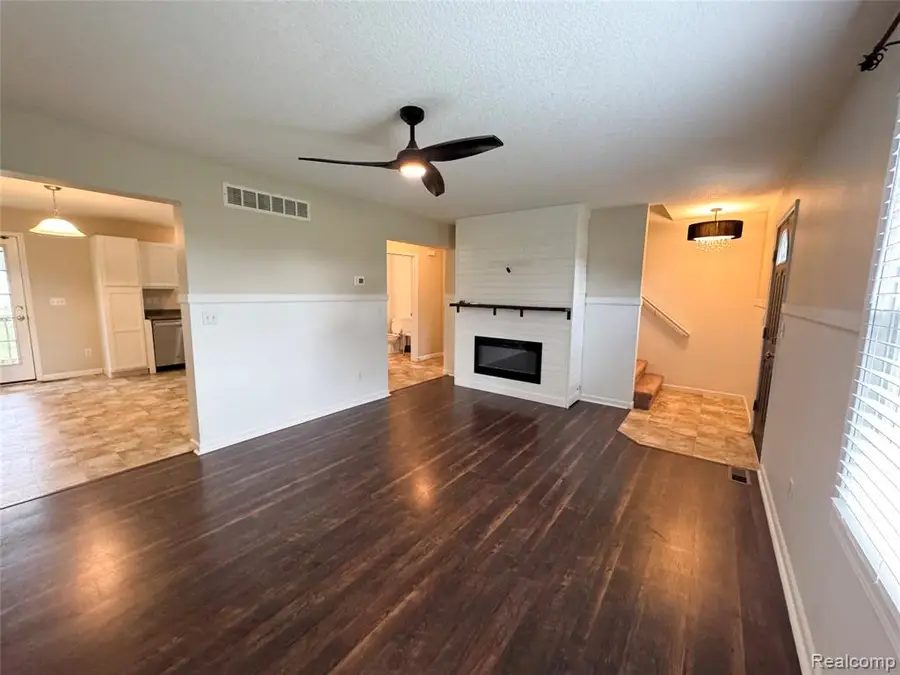 3650 Sutton, Tecumseh, MI  - #2