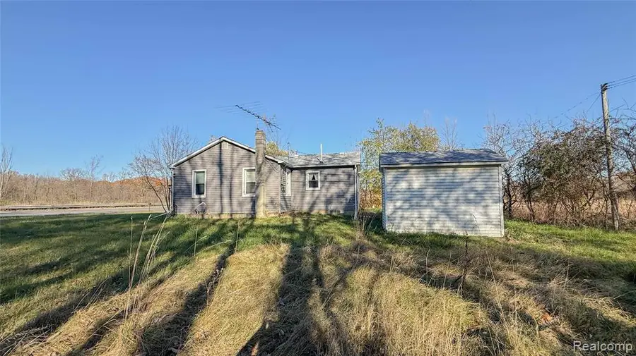 13810 9 Mile, South Lyon, MI 48178 - #3