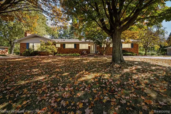 952 Dursley, Bloomfield Hills, MI 