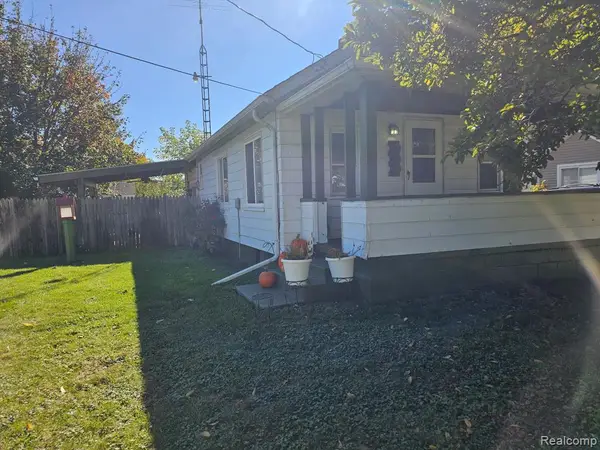 1097 W Buder, Flint, MI 48507