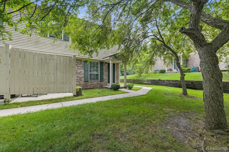 3368 Gingell, Lake Orion, MI  - Image #2