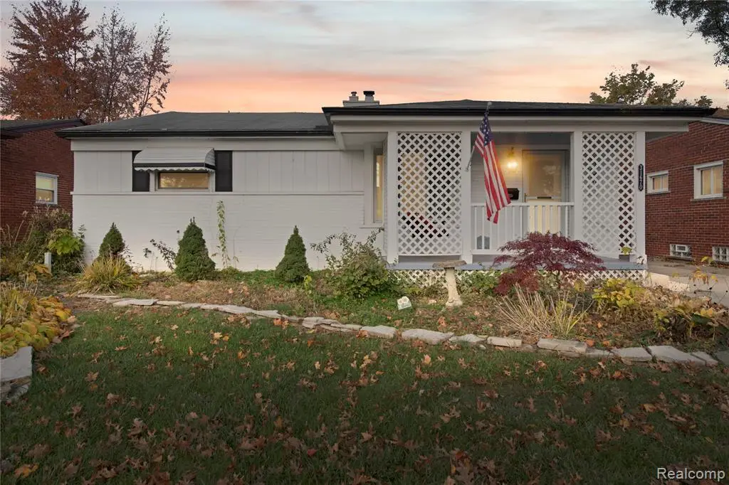 31670 Mackenzie, Westland, MI  - #1