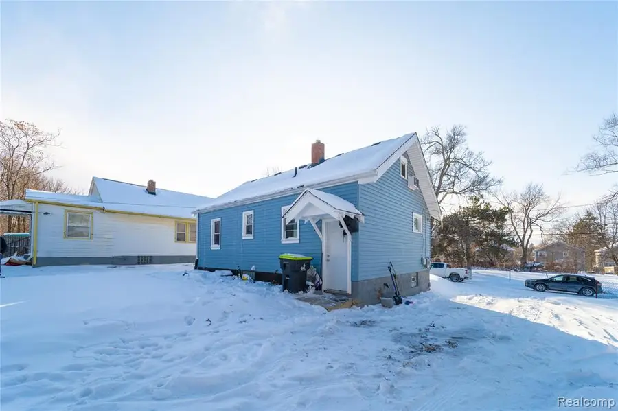 287 S Anderson, Pontiac, MI  - #2