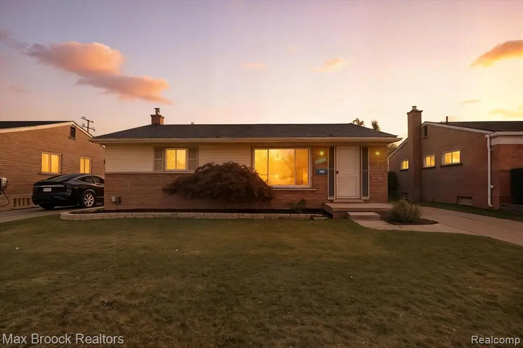 31219 Stephen, Westland, MI  - #1