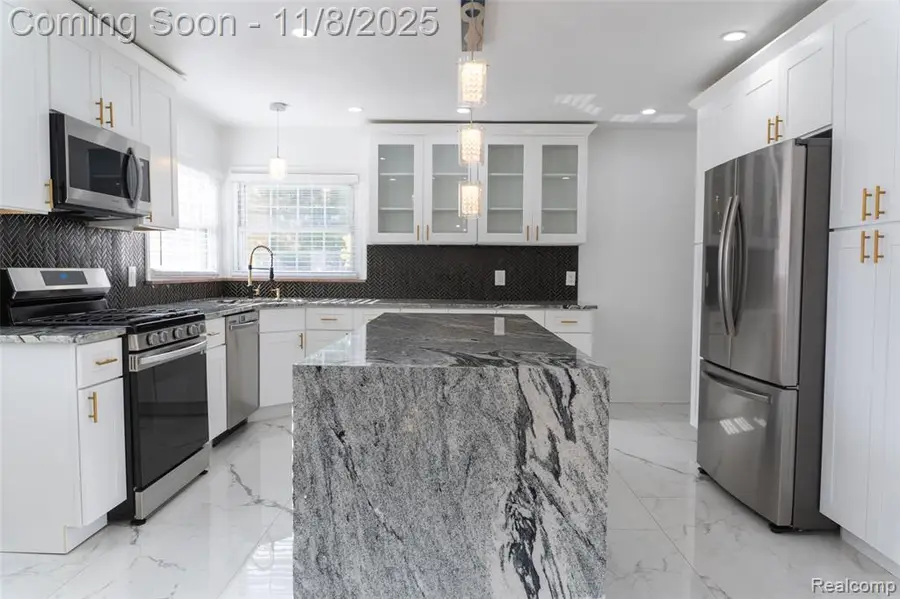 8153 Racine, Warren, MI  - Image #2