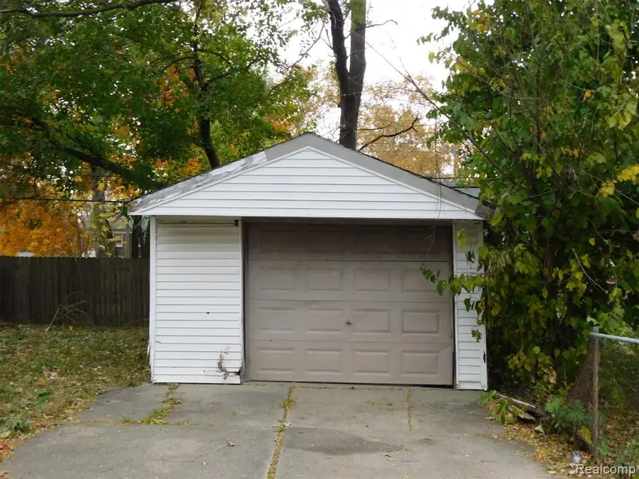 15443 Troester, Detroit, MI 48205 - #2