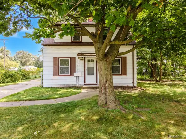 11748 Leverne, Redford, MI 