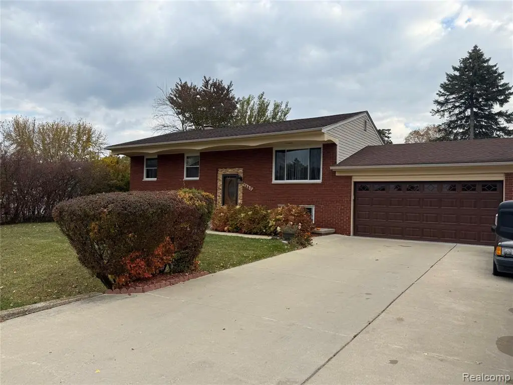 1442 Sunset, Walled Lake, MI  - #1
