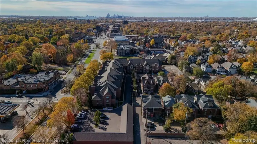 74 Pointe Park, Grosse Pointe Park, MI  - Image #2