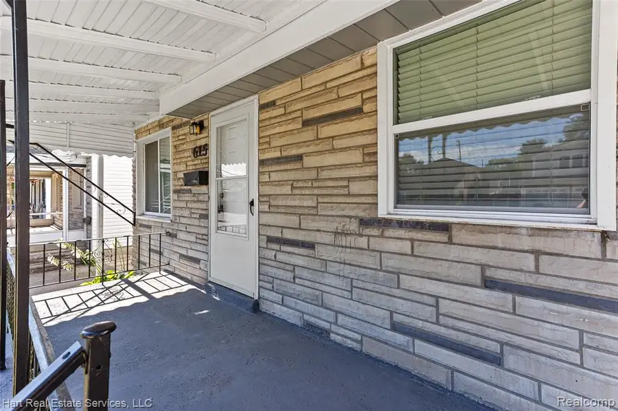 615 Garfield, Lincoln Park, MI  - Image #3