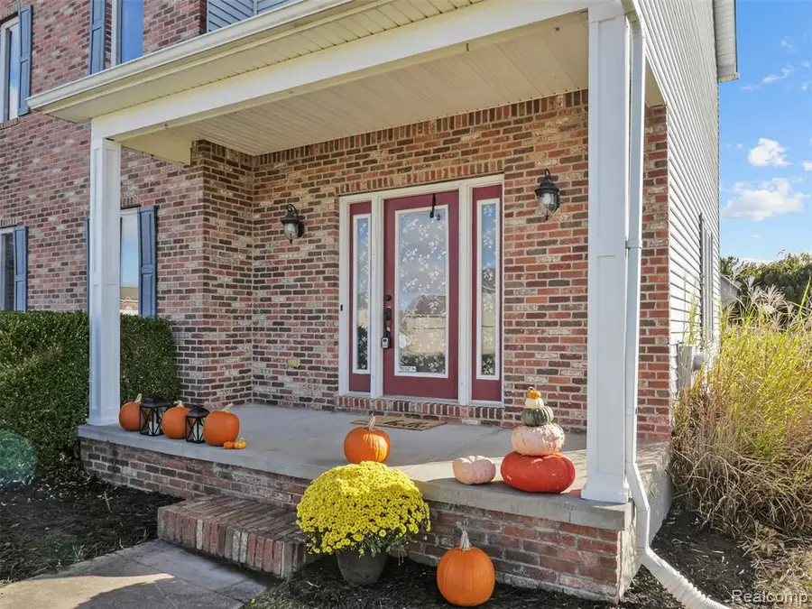 2296 Stonefield, Flushing, MI  - Image #3