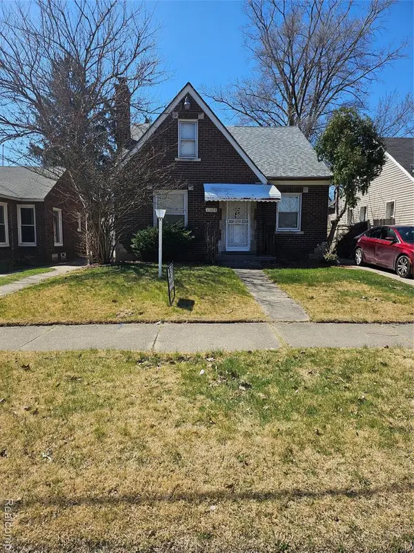 11627 Grayton, Detroit, MI 48224