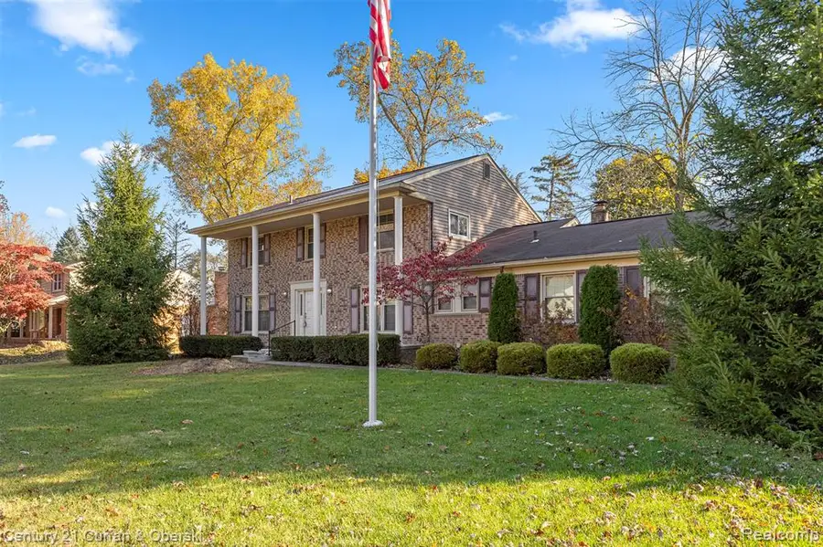 29260 New Bradford, Farmington Hills, MI 48331 - Image #3