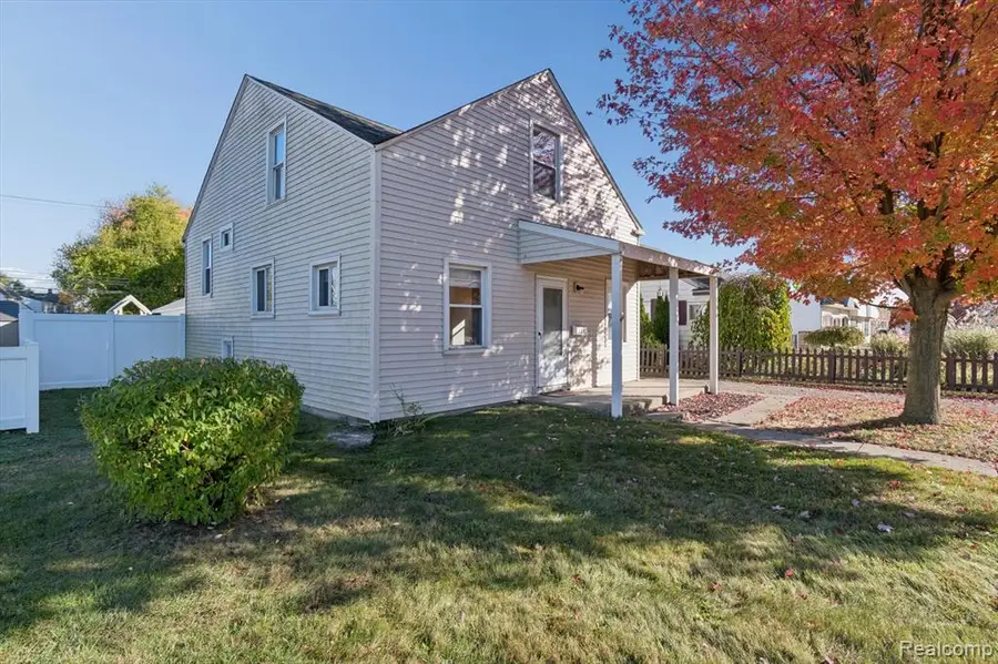 129 South, Belleville, MI 48111 - #3