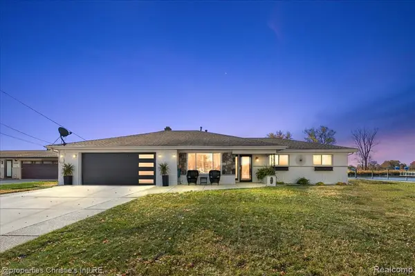 38695 Venetian, Harrison Twp, MI 